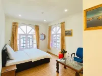 Pall Residency Hotels in Srinagar