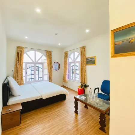 Pall Residency