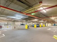 Mantra on Hay - parking