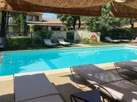 Logis la Bastide de Grignan Hotel & Restaurant "La Chênaie" - Pools