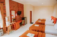 Saung Dolken Syariah Resort & Hotel