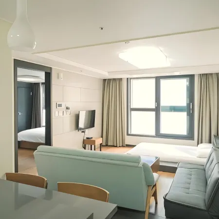 Hotel WITH