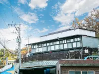 Pension Right in Front of Ganghwa Island Fish Market (2 Beds) 鄰近阳水场的酒店