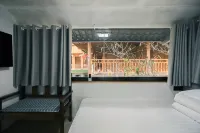 Fanjing Mountain Spring House Homestay
