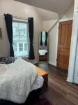 The Bootlegger’s Roost: Downtown, Hot Tub, Historic - โฮมสเตย์