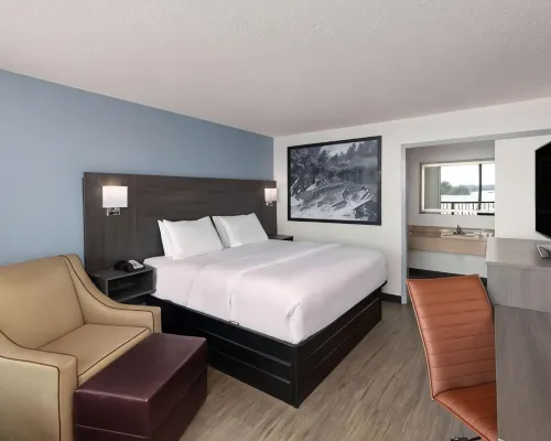 Super 8 by Wyndham Riverside Al セントクレアのホテル