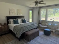 Quiet 4BR 2.5BA Modern New Country Home in Weatherford