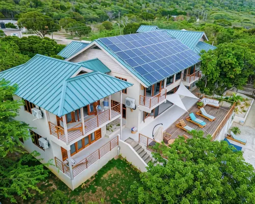 Hawksbill - 4 BR Villa in Treasure Beach w/ AC, WiFi, Private Cove & Staff Hotels in Treasure Beach