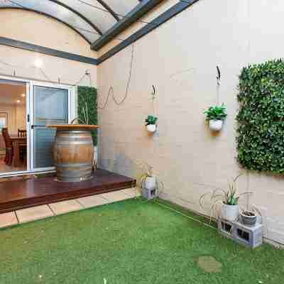 Executive Townhouse Near Heart of Adelaide City Hotel Exterior
