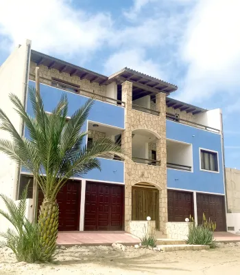 Big apartment in Estoril Beach โรงแรมใน