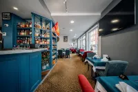 Brit Hotel Privilege Lisieux - la Villa des Arts - breakfast