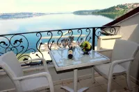 Lale Hotel - Mountain view