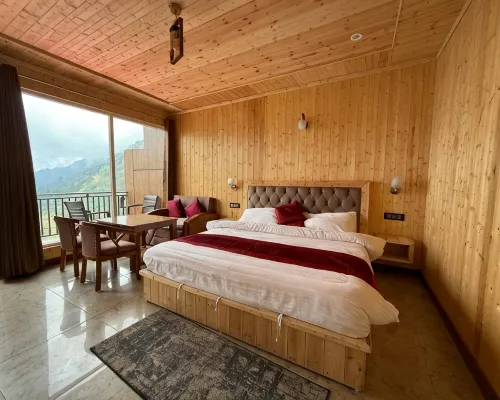 Sunrise Resort Hotels in Kempty Range