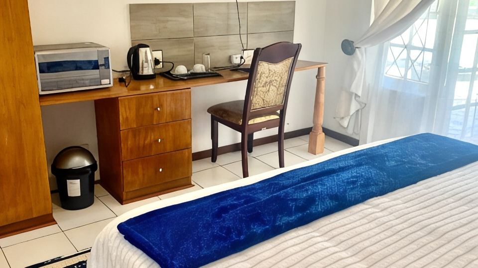 Comrades Oasis Guest House