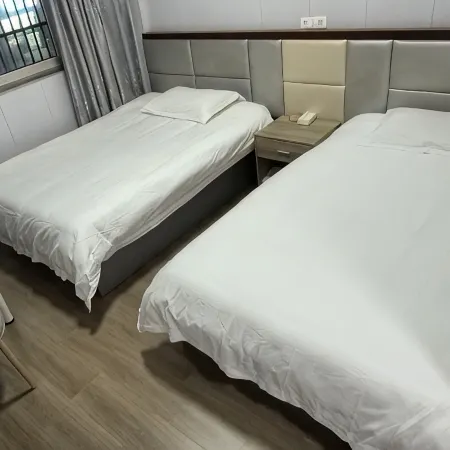 Qinyuan Hotel
