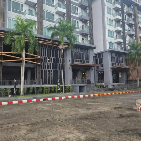 J the park condotel hatyai