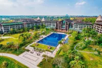 Noble Lake Hotel  Hainan