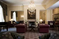 Norfolk Royale Hotel