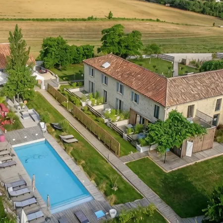 Le Domaine de Baulieu, Singuliers Hotels