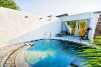 Paatlidun Safari Lodge, Jim Corbett - Pools