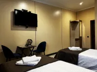 Luna Hotel - Bintang 2