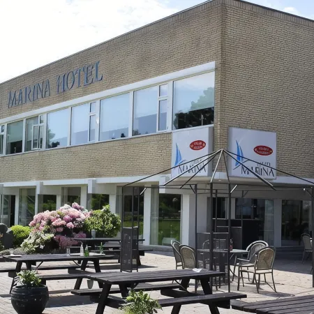 Hotel Marina Отели в г. Грено