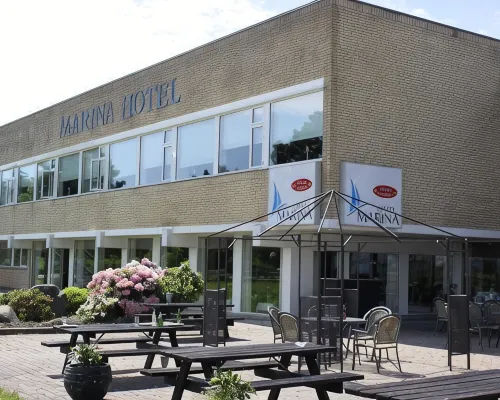 Hotel Marina Ξενοδοχεία στην πόλη Grena