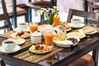 HOTEL URETA - พร้อมอาหารเช้า
