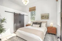 Heritage Heights - Luxe Historic Home Near Downtown & Pioneer Park - EV Charger