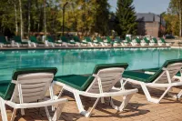 Hotel Polyana Verde - С бассейном
