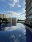 New 1BR Condo Near Venice Canal & BGC w/ Balcony - balcony