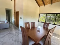 ático hermoso en el cuarto piso Hotels in Jarabacoa