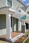 Coastal Maine Retreat Steps from Beach - Sleeps 8 Comfortably - 4-Sterne