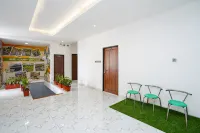 Urbanview Syariah Jackson Living near Stasiun Malang
