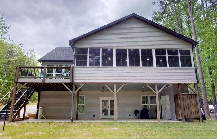 Newer Property at Kerr Lake with Dock! Family-Sized with Game Room and lg Porch!