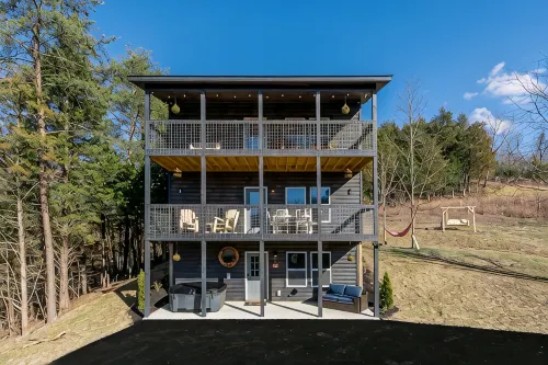 Brand New Private Property w/RV-Boat Parking Space, Hot Tub, Firepit, Games&More - 3-Sterne