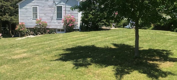Beach Cottage 1 Mile From Weekapaug & Misquamicut Hotels in Westerly