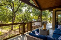 Canyon Lake Retreat - Two Homes! Private Pool & Hot Tub Near Canyon Lake Marina - Boutique