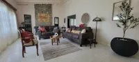Hallelujah House - 3Br Retreat w/ Chef, Beach, & Island Experiences - Homestays