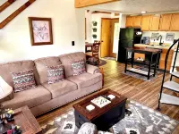 Cozy Cabin in Black Bear-Central Heating-Family & Pet Friendly-Resort Pool - Chalets