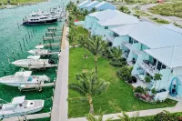 TREASURE CAY - Waterfront with dock