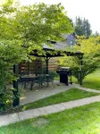 Downtown Sandpoint Home with Bikes, BBQ + Yard
