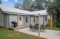 Hot Tub + Walk to Downtown • Fire Pit • Game Table • Pet Friendly + Fenced - 3-Star