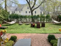 Harpoon House - Bed and Breakfasts
