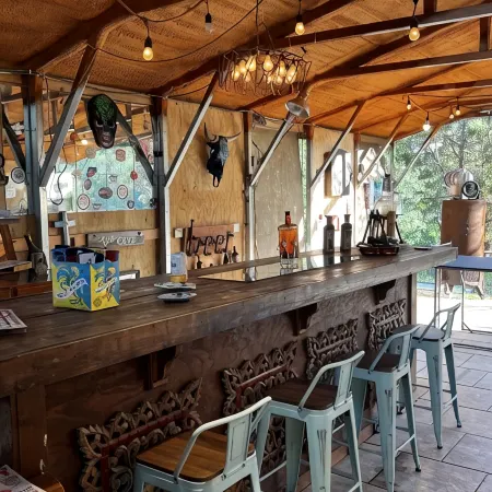 Waterfront Bandera Rustic Cabin on River-pet friendly