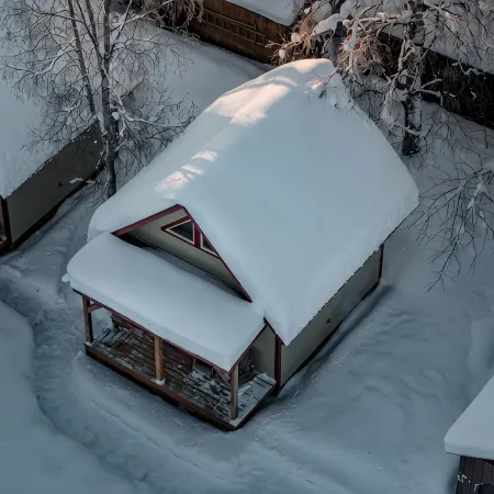 In the heart of Downtown Talkeetna: Susitna Cabin
