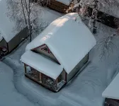 In the heart of Downtown Talkeetna: Susitna Cabin - Hytter