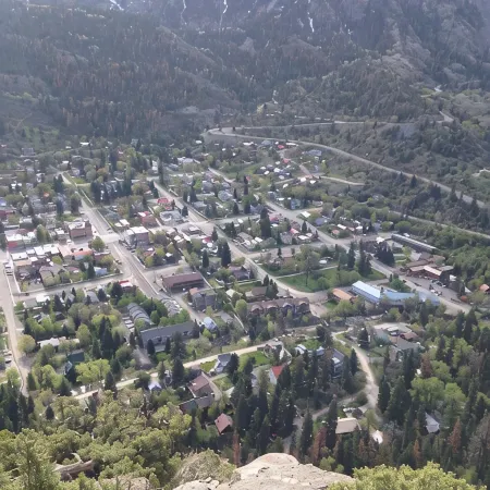 Charming Southwest Victorian in Ouray , Sleeps 8, In town Location