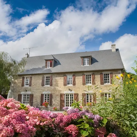 Magnificent Country House with private heated pool, gardens & close to beaches