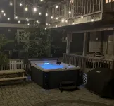 Oceanblock 4 bed / 4 full baths with Courtyard, Outdoor Shower, 2 Decks - 4 stjerner